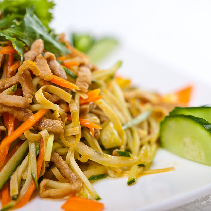 №100 Салат из огурца соломкой со свининой